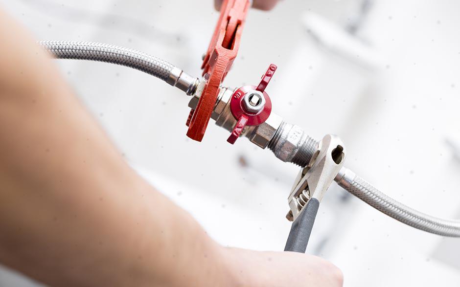 installation plomberie sanitaire Évry